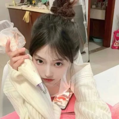 萌子美 虽然她有点怪